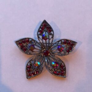 Vintage 🌺 Brooch